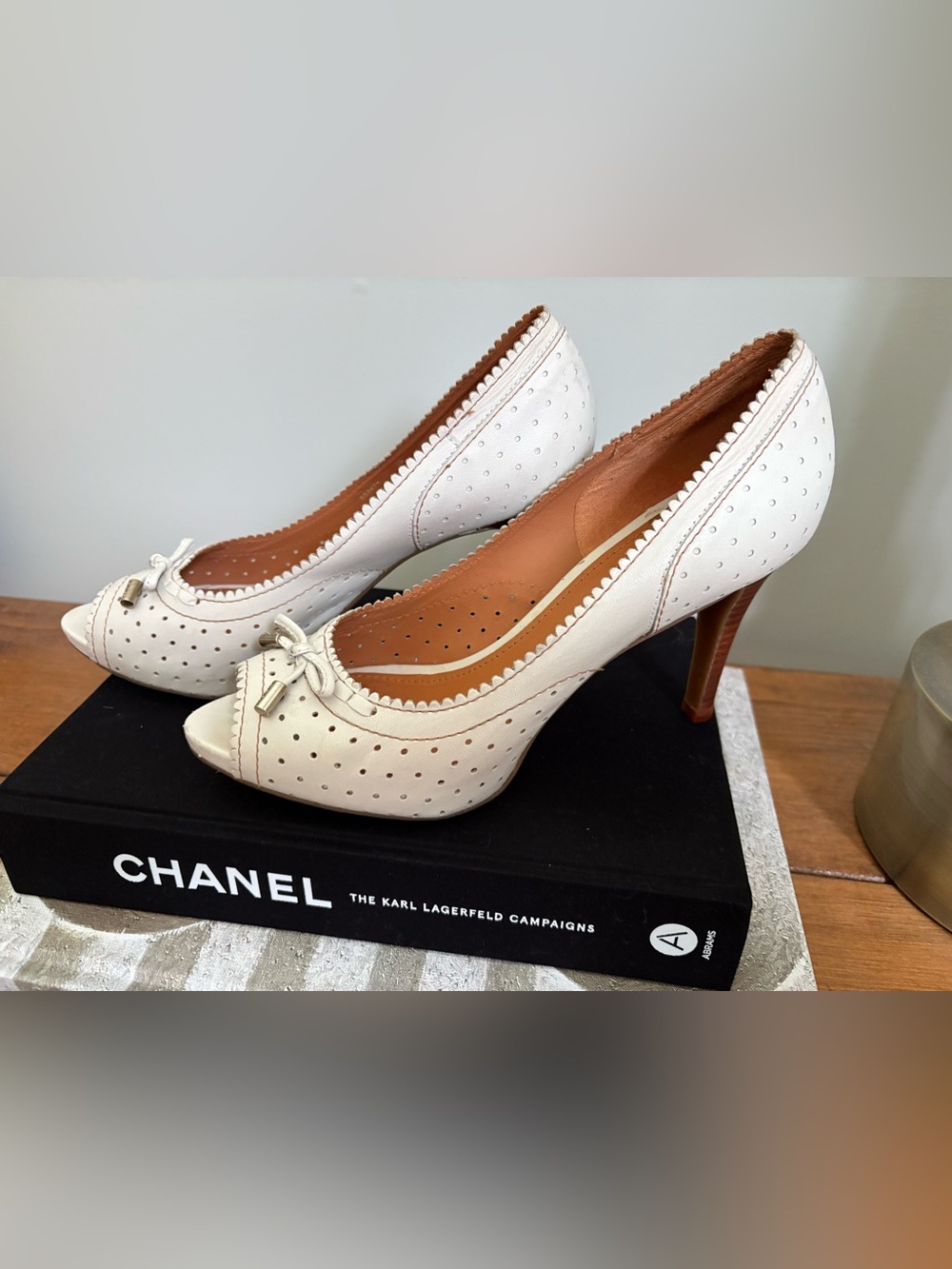 Geox white Perforated Peep-Toe Leather Heels with Bow
